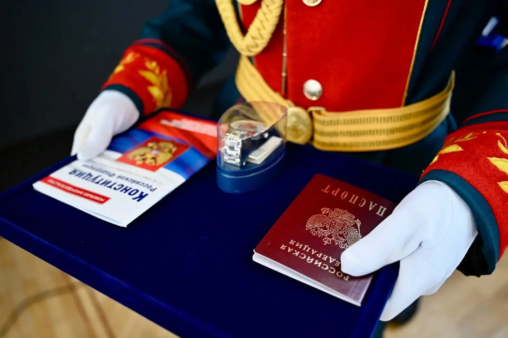 О торжественном вручении паспортов гражданам Российской Федерации

В рамках торжественных мероприяти