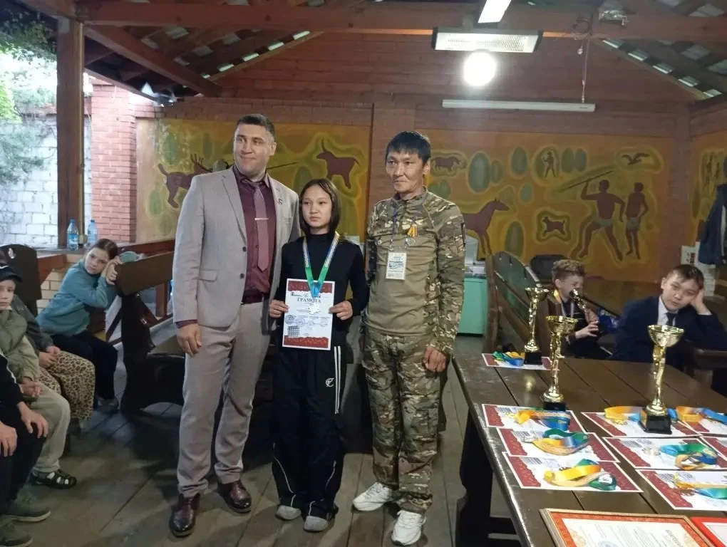 🏆 СНОВА НАШИ! МАЛЫШИ РАЗНЕСЛИ ВЗРОСЛЫЙ ТУРНИР ПО ХАКАССКИМ ШАШКАМ «ТОБИТ»

Друзья, мы привыкли горд