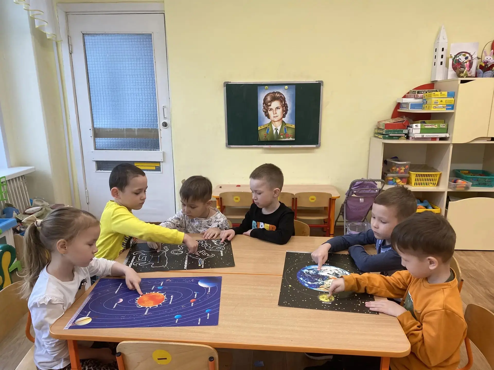 С 6 апреля во всех дошкольных учреждениях города стартовал фестиваль «Космический квест», посвященны