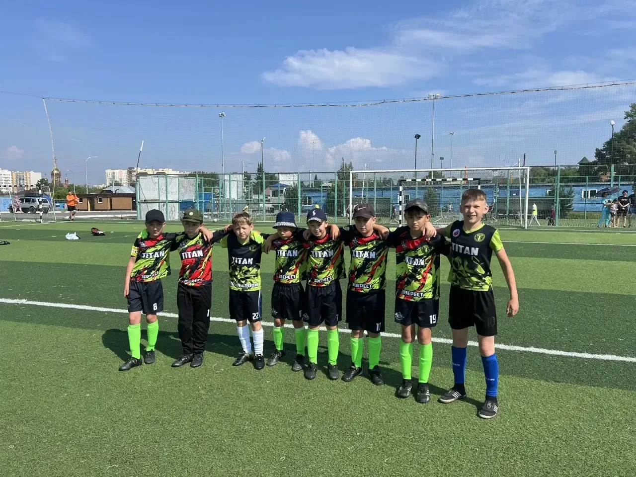 ⚽️🏟️ФУТБОЛЬНЫЙ УИКЕНД В КЕМЕРОВО! ДВЕ ПОБЕДЫ В КАРМАНЕ.

💥14 июня в г. Кемерово состоялись очередн