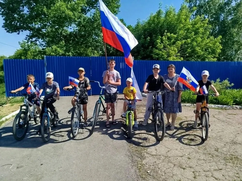 В преддверии дня России для ребят нашего села, педагогами был организован велопробег под названием «