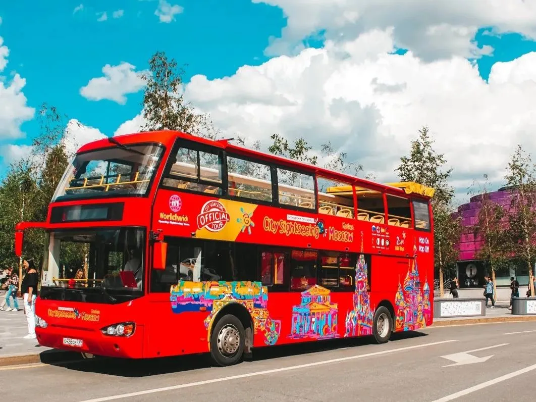 Катаемся на двухэтажном автобусе бесплатно 🚌 

В августе у детей и родителей будет возможность прок