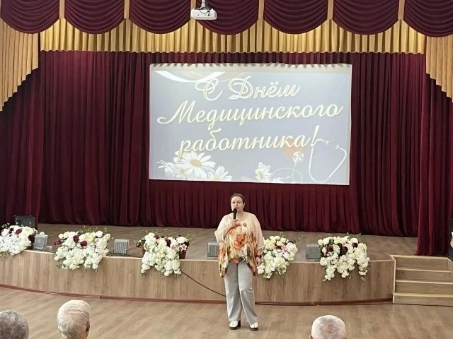 День медицинского работника в России отмечается ежегодно в третье воскресенье июня. Этот праздник по