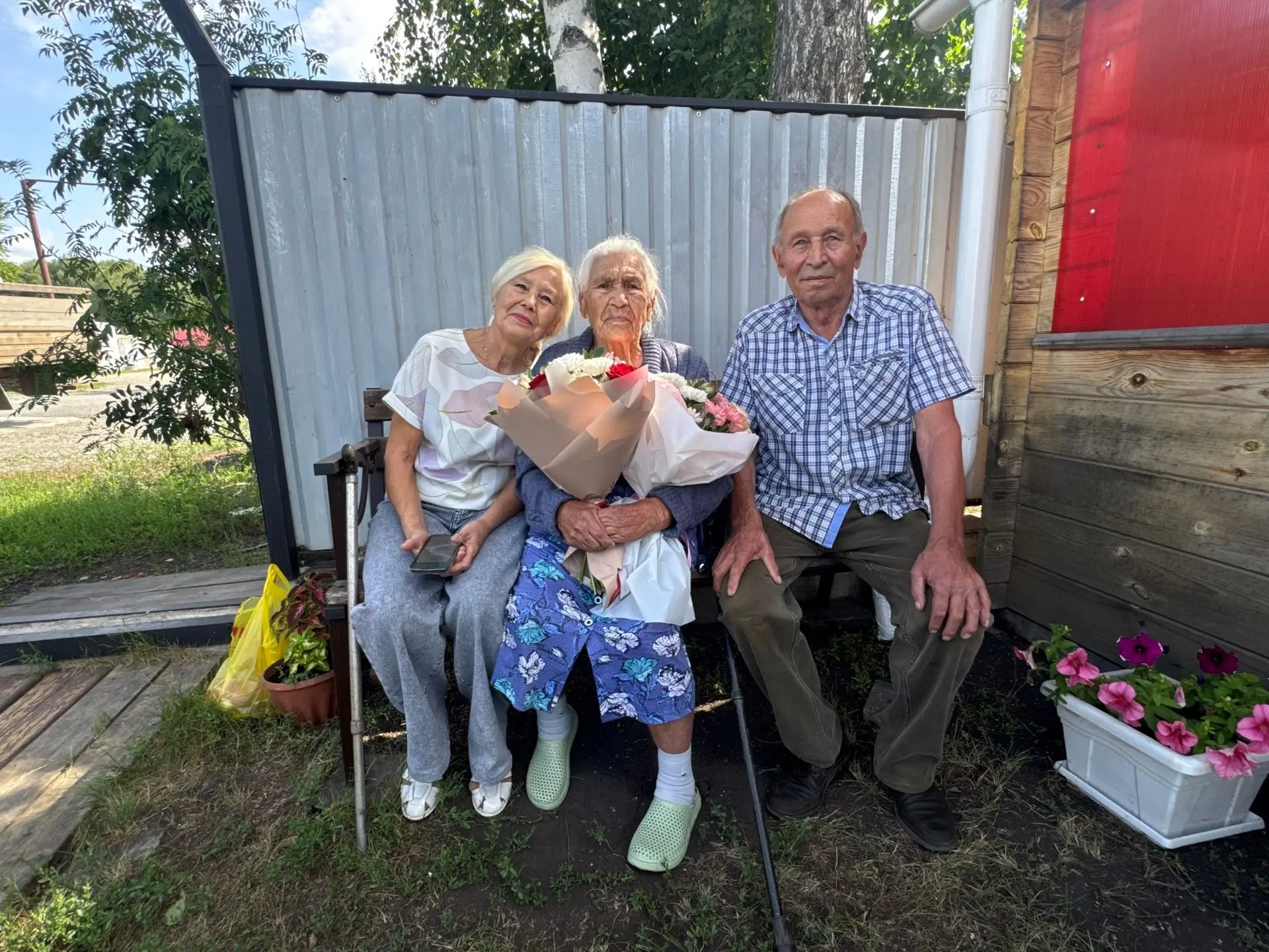 🎂 Наши долгожители

Сегодня 94-й день рождения отмечает труженица тыла, ветеран труда Российской Фе
