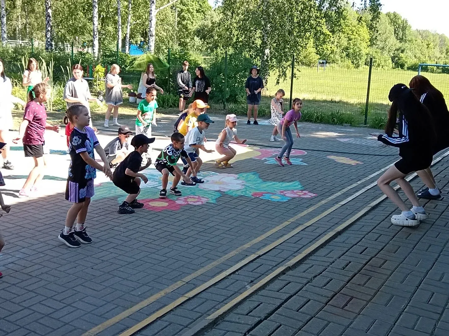 8 июня в лагере "Планета добра" было весело. Воспитанники посетили бассейн, поиграли в квест "В поис