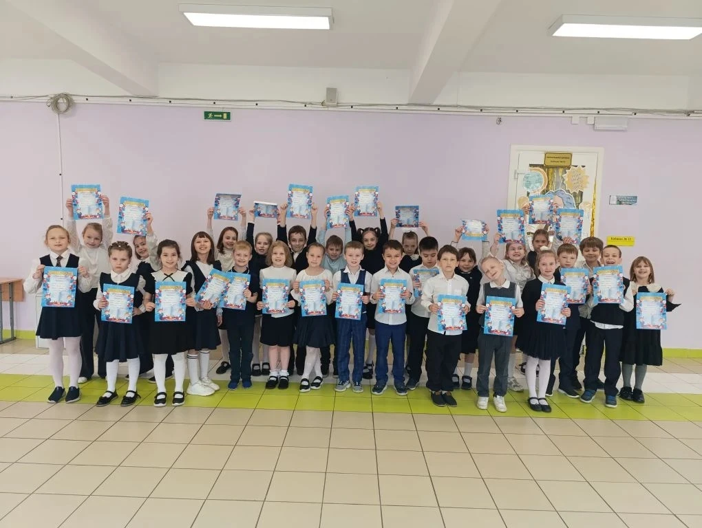 🌟 ЛИНЕЙКИ К ОКОНЧАНИЮ УЧЕБНОГО ГОДА 🌟

Вот и пролетел ещё один учебный год. Сегодня на торжественн