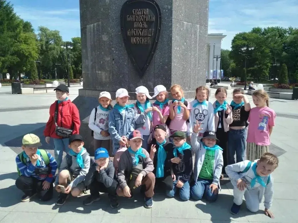 Седьмой день (08.06.2026)

✅ 1 и 3 отряды приняли участие в мастер - классе в выпекании булочки «Шар
