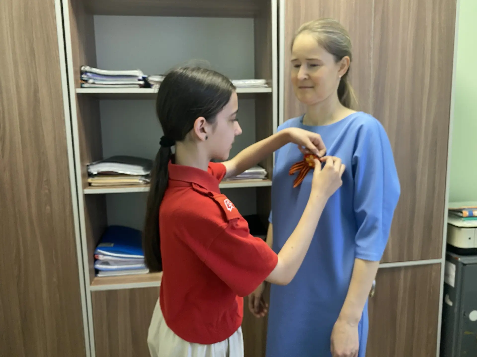 ⭐️ Символ доблести, объединяющий поколения 
 
🎗️В преддверии великого праздника – Дня Победы – учащ