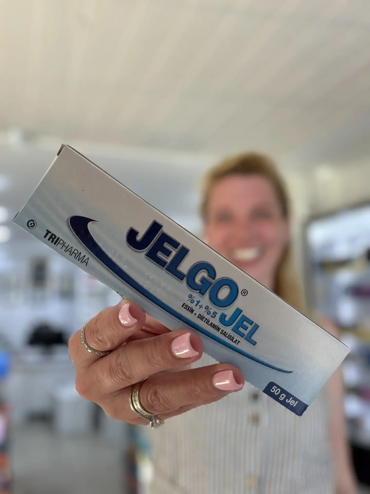 Jelgo Jel — помощь при ушибах, растяжениях и болях в мышцах и суставах

Jelgo Jel — наружный гель с 