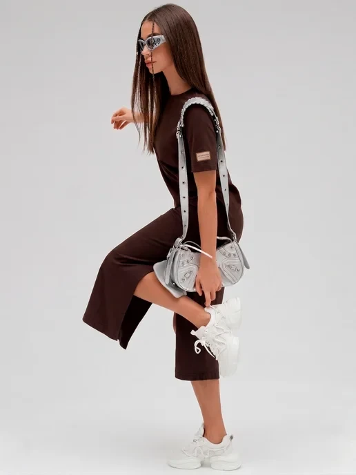 👗 Платье футболка длинное подростков оверсайз беременных

💰 2 301 ₽

🏷 Бренд: Юлия Портных
⭐⭐⭐⭐ 4