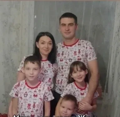 👨‍👩‍👧‍👦 Главная опора в жизни: празднуем День семьи, любви и верности!
✨ 8 июля в нашей стране о
