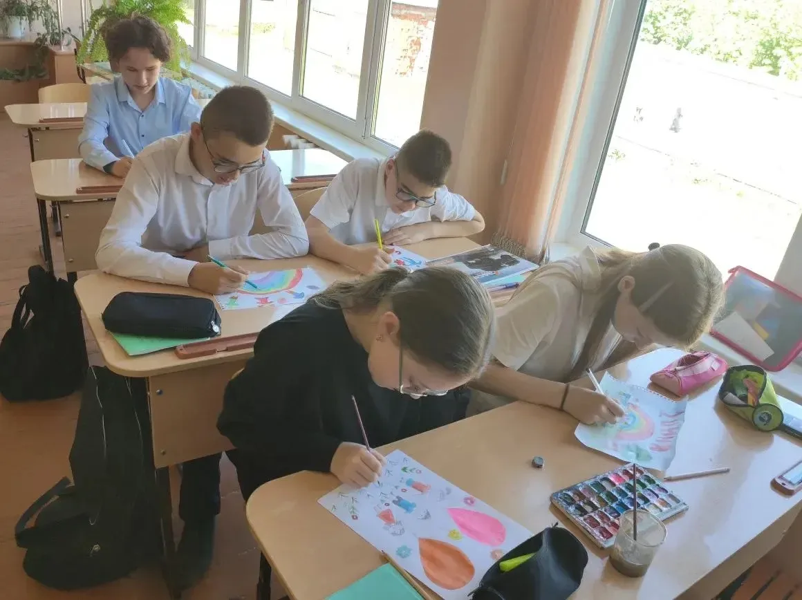 👫В честь Международного Дня защиты детей в МБОУ «Сятра-Лапсарская ООШ» прошло замечательное меропри