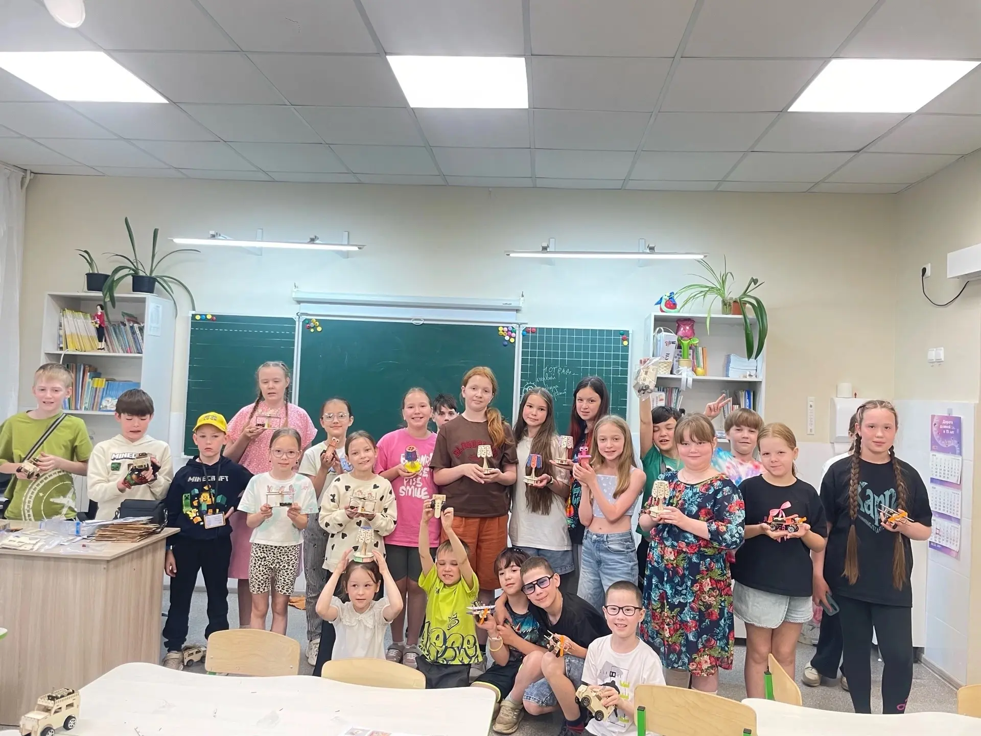 ☀Летний школьный лагерь☀
🧑‍🎨9 июня прошла долгожданная защита отрядных уголков. Школьные кабинеты 