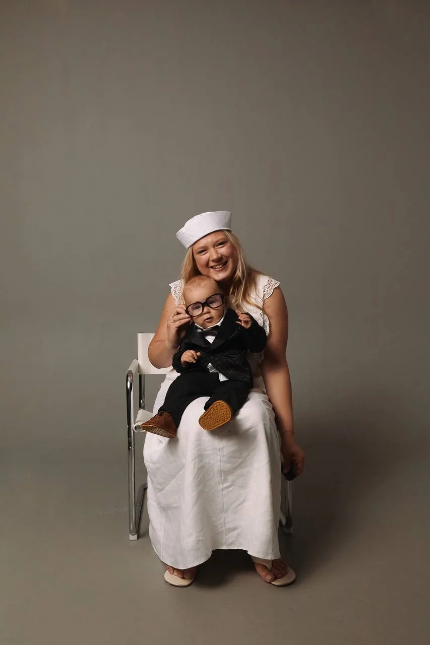 Где сделать детскую фотосессию ?🆕❇️

Даже без профессионального фотографа с помощью такого пульта в
