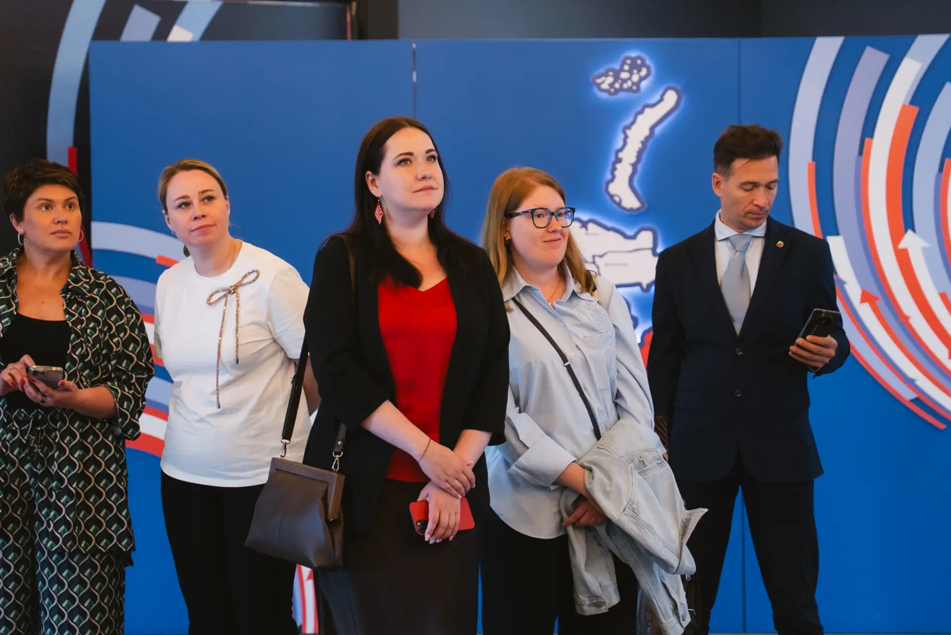 А сейчас будет много умных слов 👀

Сегодня у нас прошла встреча в рамках выездного модуля программы