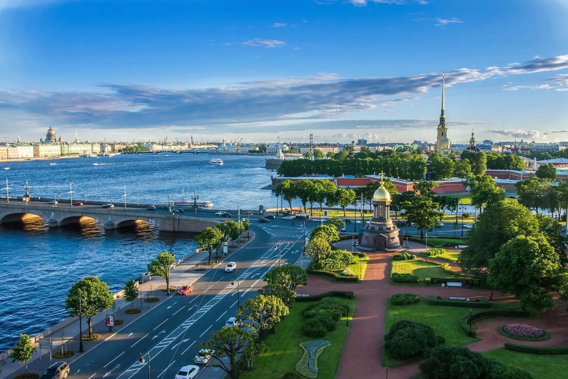 🏵️ Погода в Санкт-Петербурге 11 июня 2026 года.
Облачно с прояснениями. Ночью без существенных осад