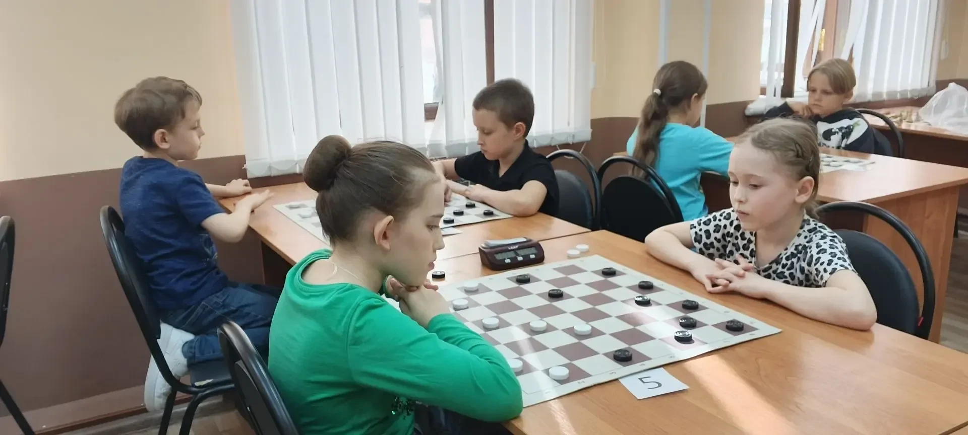 С 8-12 апреля учащиеся 1 "В" класса ( кл. рук. Куканова У. К.) участвовали в мероприятиях, посвящённ