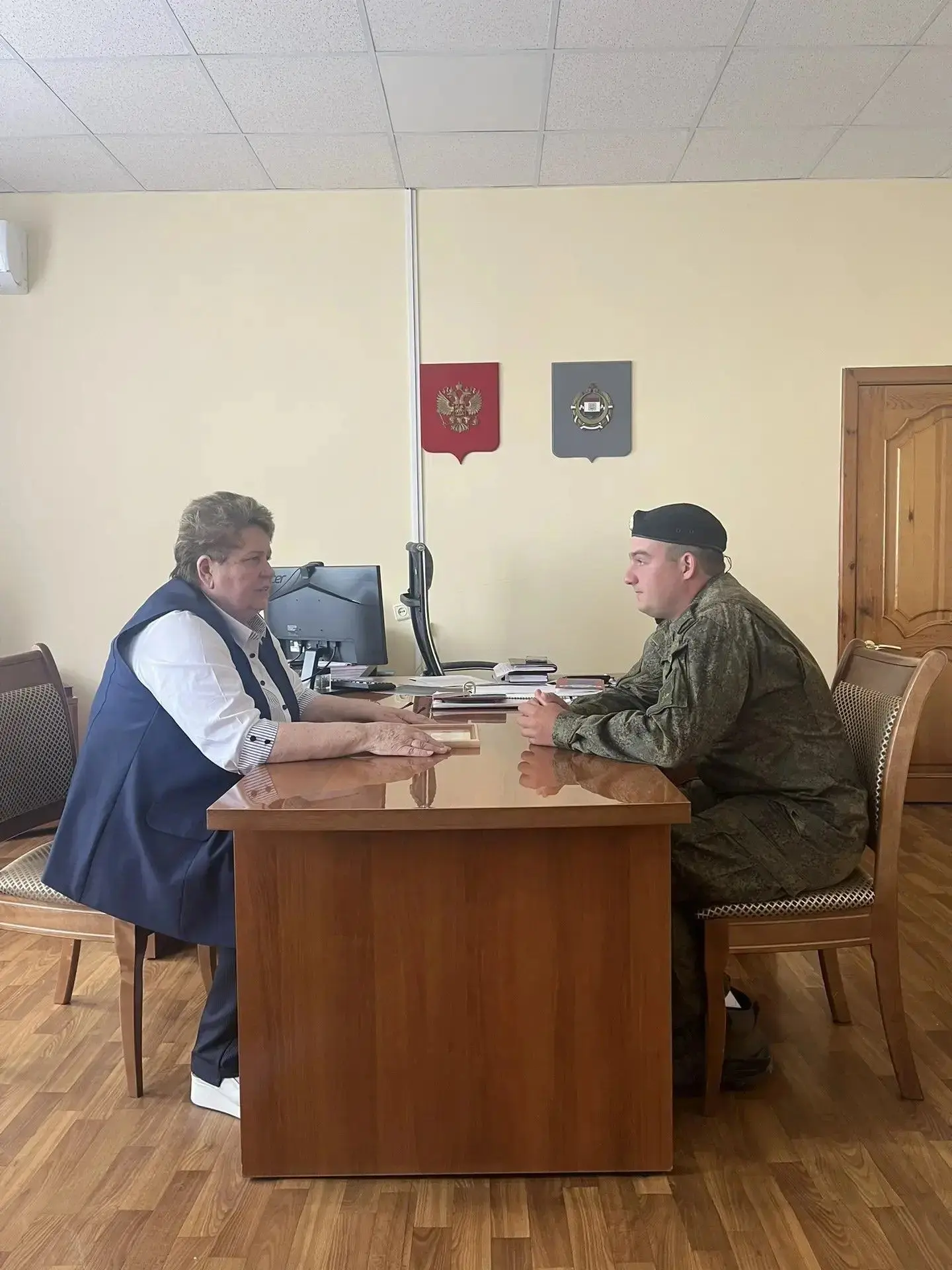В отпуск на малую родину приехал наш земляк — участник СВО. Приятно, что свой кратковременный отдых 