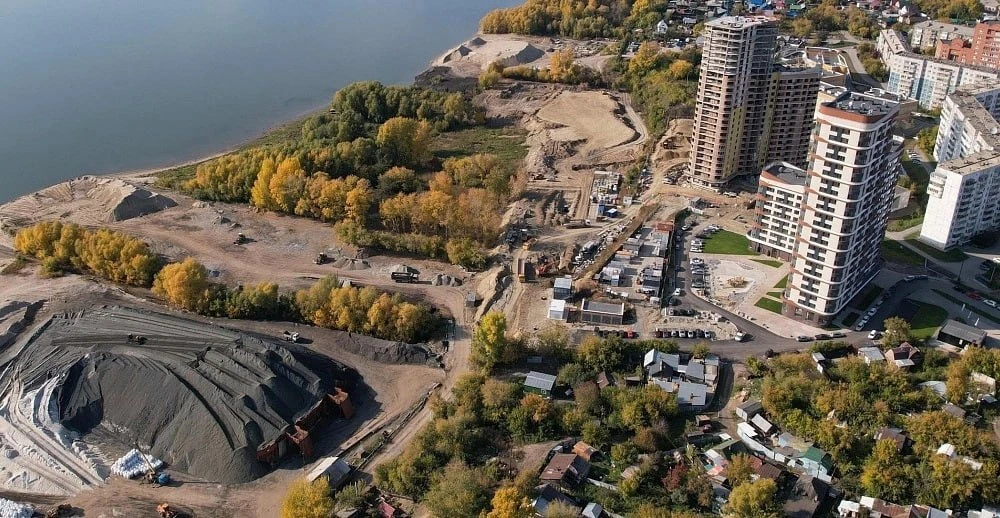 Мэрия «выселяет» пескобазу с берега Оби

В перспективе здесь планируется строительство новой набереж