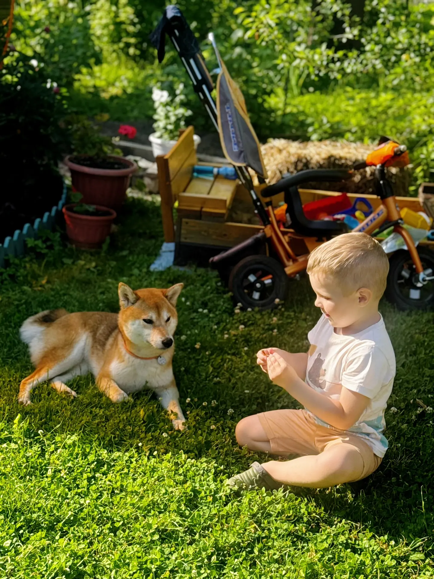 Какие же классные получились выходные! ❤️

Сначала всей семьей выбрались на дачу. Свежий воздух, вку