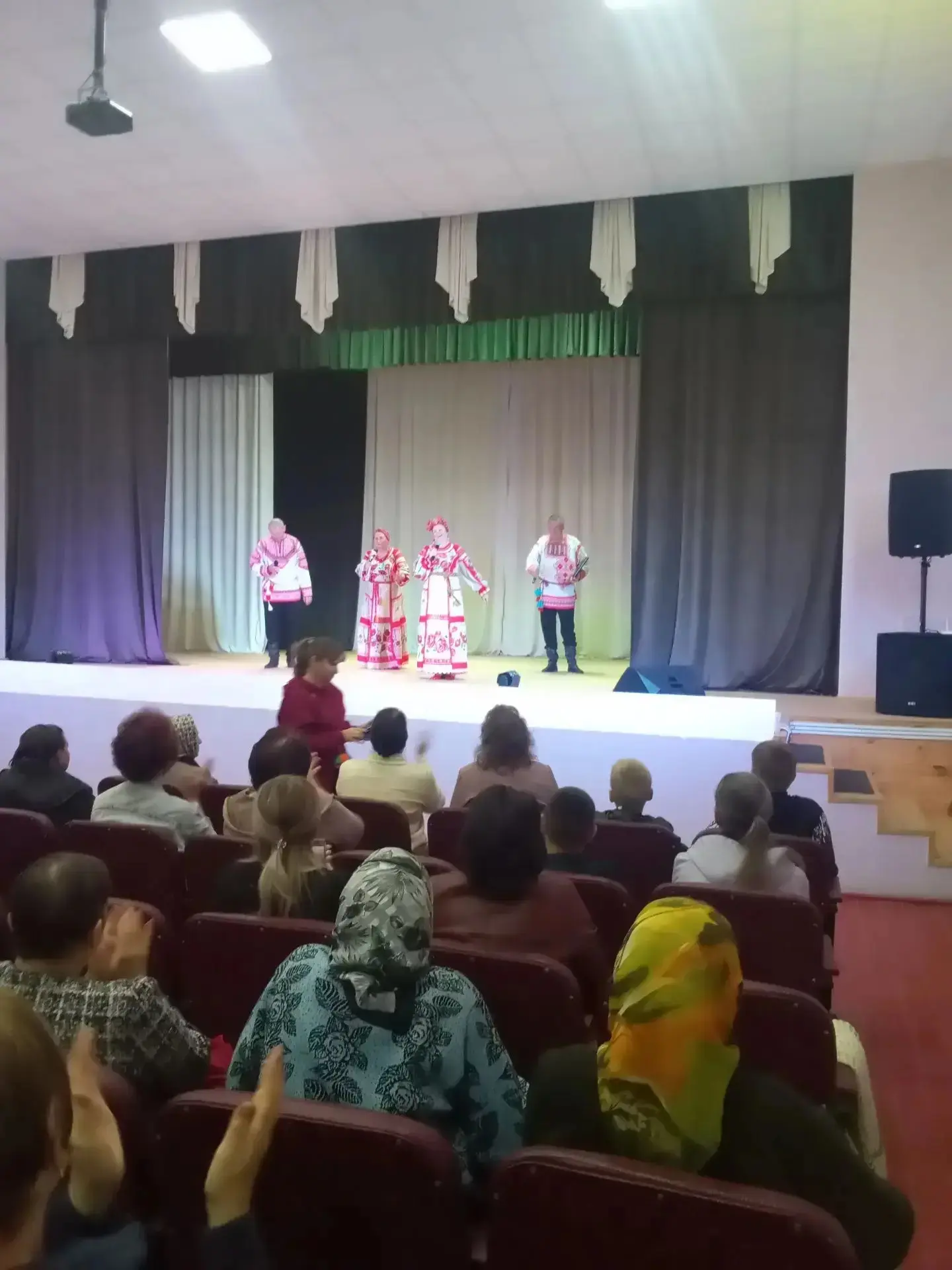 🎤В рамках Губернаторского фестиваля «Творческие встречи» 20 июня в Пролетарском СДК состоялся конце