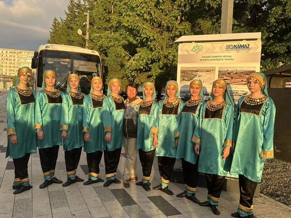3 июня на площади Азатлык царила атмосфера настоящего праздника! 🎉

Хореографический ансамбль «Щелк