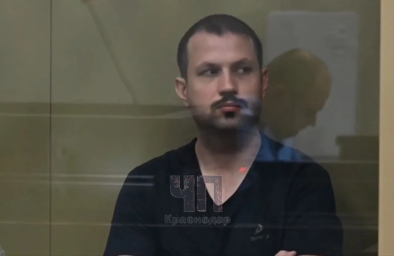 В Краснодаре вынесли приговор по делу о госизмене — 18 лет строгого режима!

По версии суда, житель 