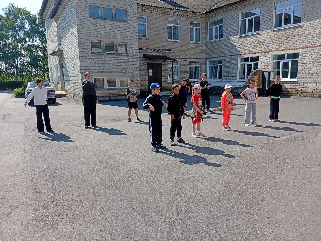 💥Пришкольный лагерь кипит жизнью- второй день полон ярких впечатлений!🤗

🔥Сегодняшний день старто