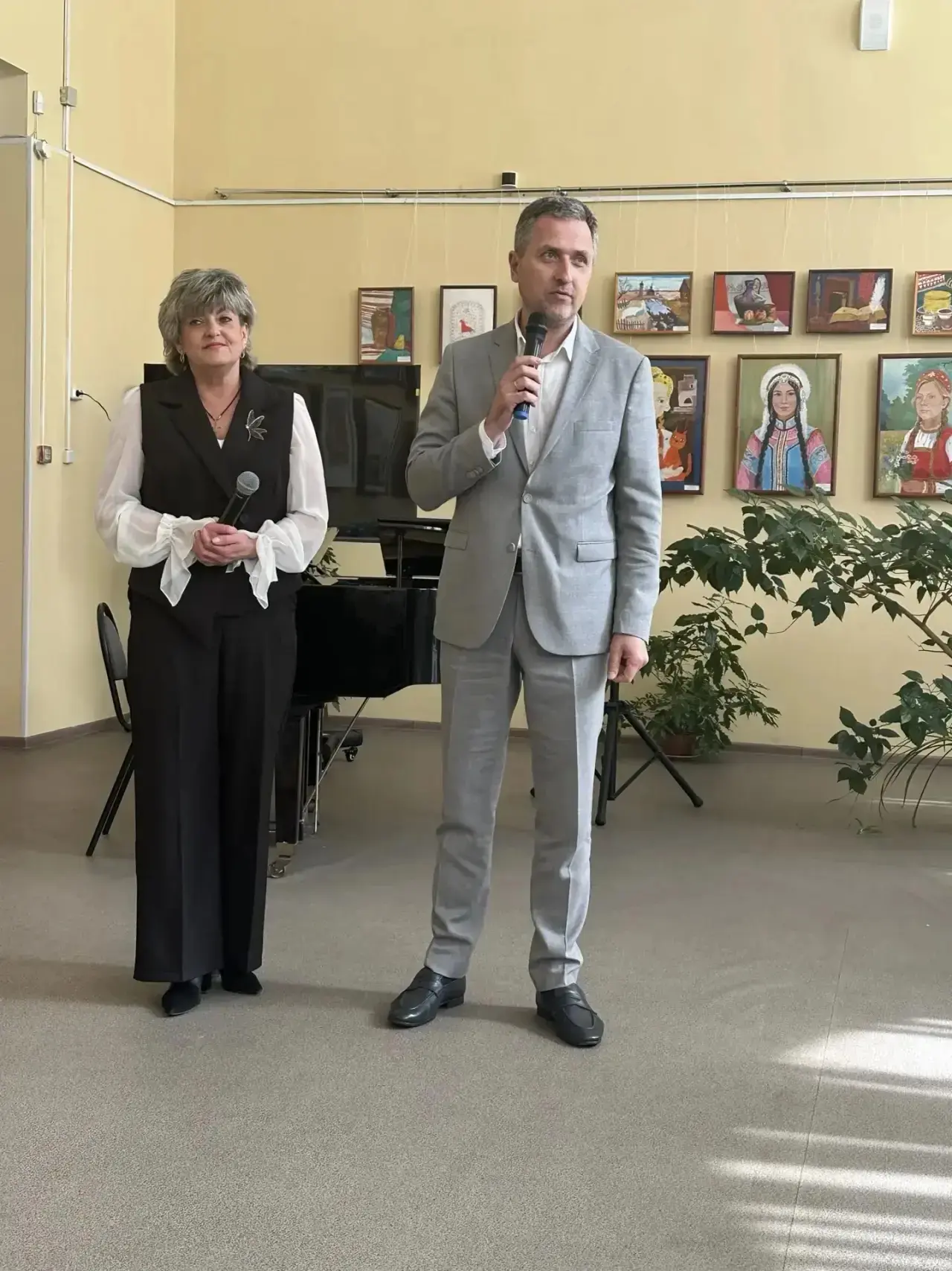 🌟15 мая в выставочном зале МБУДО «ДШИ им. Е.М. Беляева» состоялось замечательное событие-День Семьи