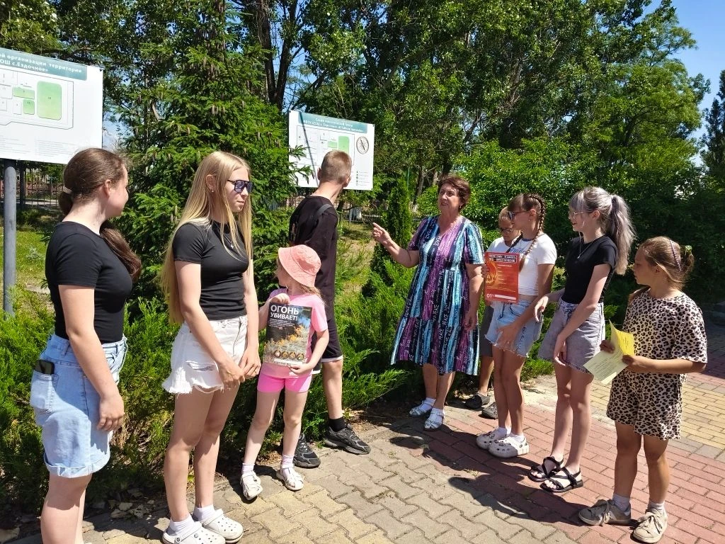 🌱«Прикоснуться к природе можно только сердцем», - так называлась экскурсия по школьной экологическо