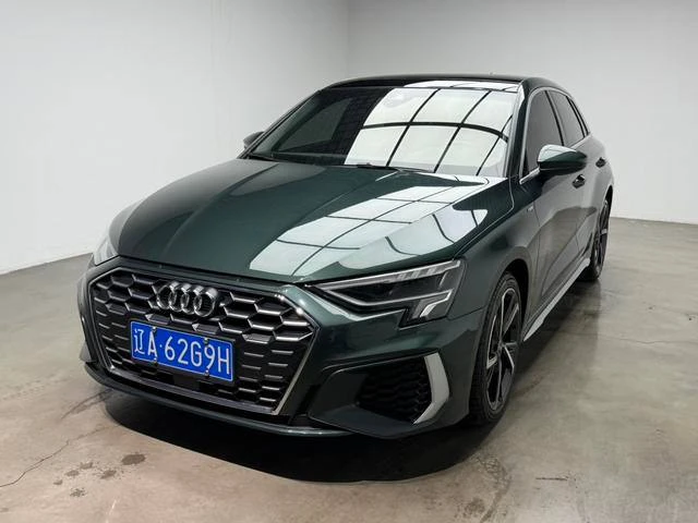 Автомобиль из КНР 🇨🇳 

Audi A3 sportback
•год выпуска 2023
•1.4t | 150hp | 2WD
•пробег 51.000км 

