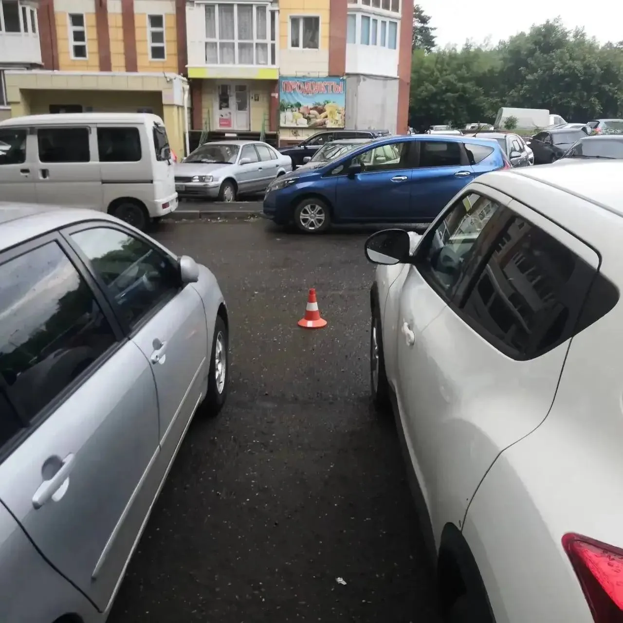 🤯В Томске 11-летний мальчик попал под колёса автомобиля во дворе

27 июля около 16:00 во дворе дома