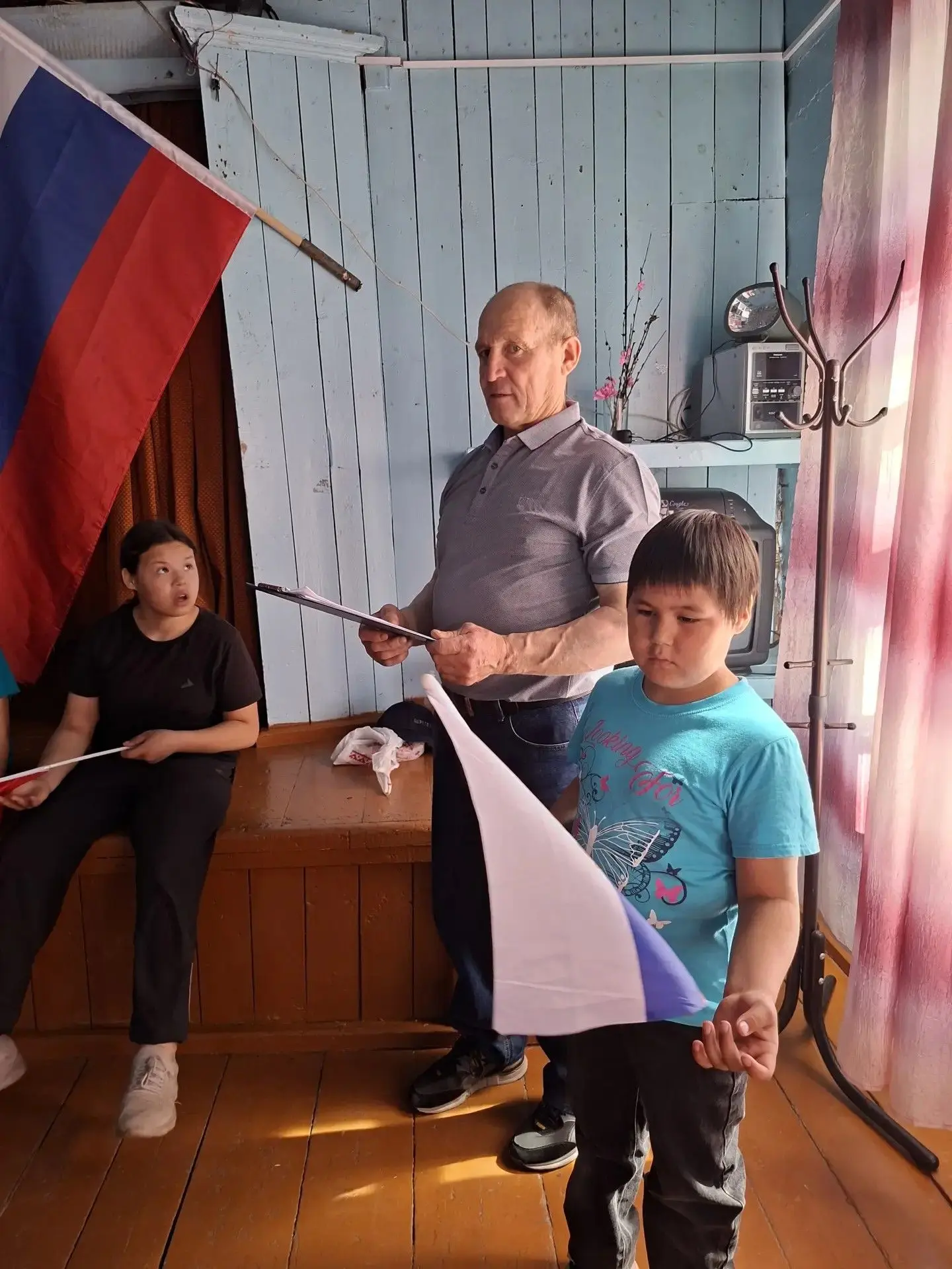 🇷🇺В день празднования Дня России в деревне Щекурья царила атмосфера веселья и единения. Жители дер