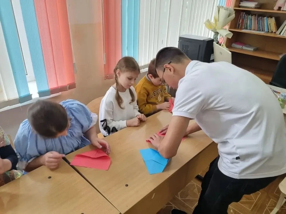 Первый день в школьном лагере «Солнышко» – старт ярких летних приключений! ☀

Сегодня начался незабы