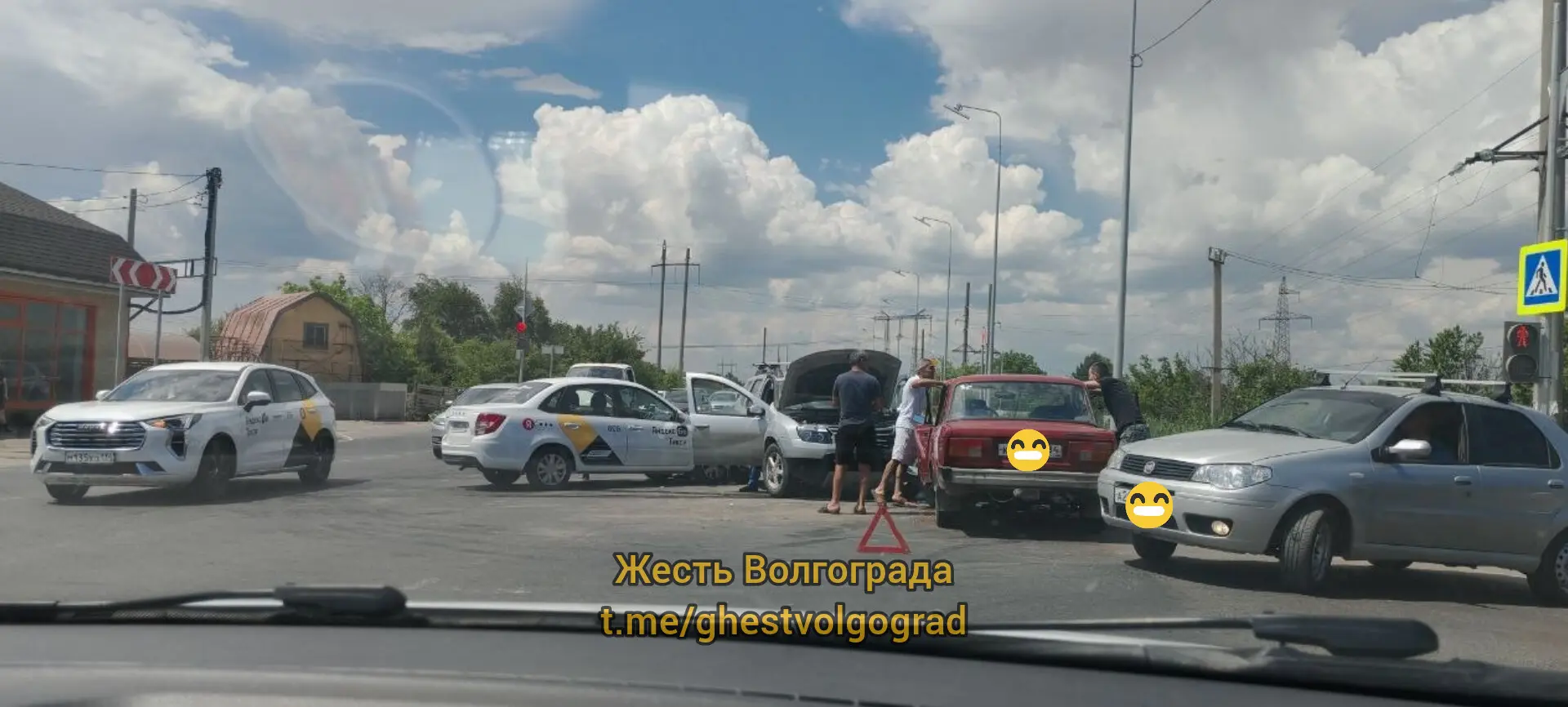 Латошинская улица, ДТП

Жесть / Подпишись