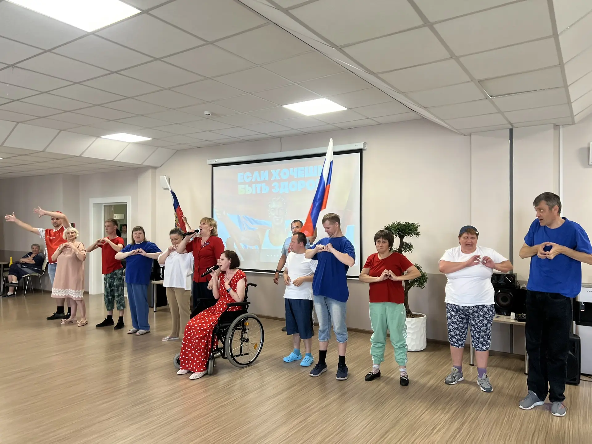 День России отмечаем спортивными соревнованиями! 💪 Наш турнир в Красивском доме для пожилых «Забота