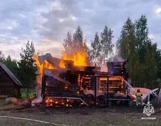 ⚡️В Тульской области за прошедшие сутки 22 июня 
потушено 3 техногенных пожара: 
 
📍на улице Маяков