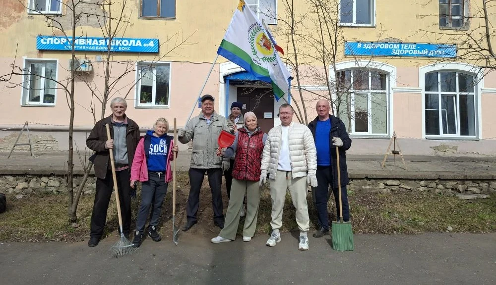 💪🏻 Субботник в спортивной школе: вместе за чистоту и порядок!💯
🌿16.04 наш коллектив дружно вышел