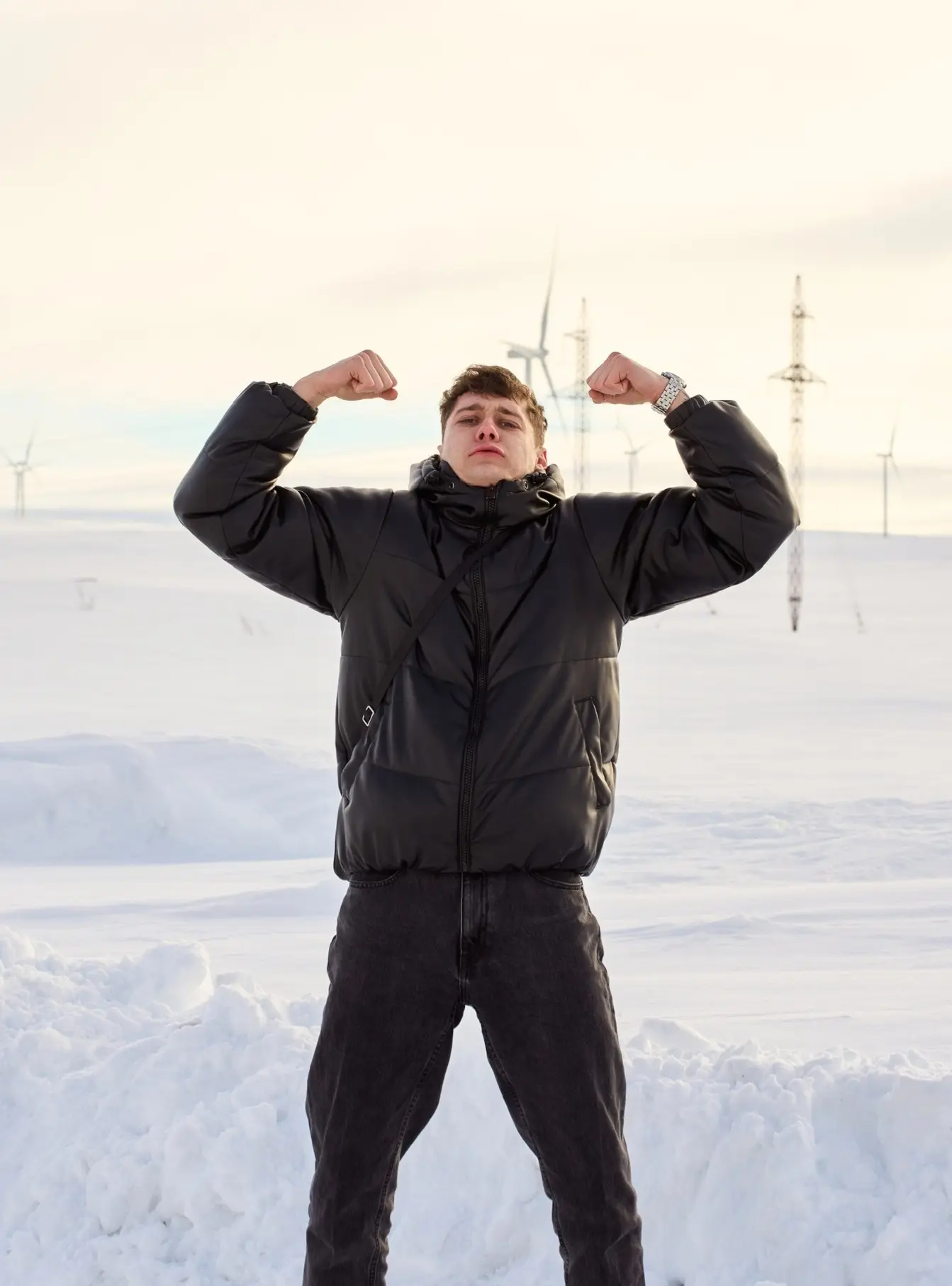 Друзья, с первым днем зимы! ❄️ 

Желаю всем не болеть, новогоднего настроения и побольше снега, а то