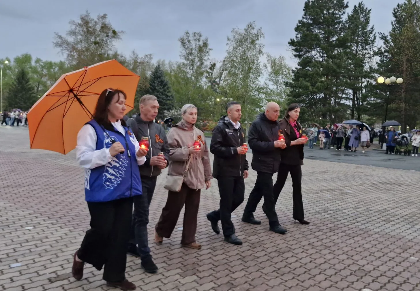 Вместе с жителями города разных возрастов, ребятами - участниками краевой Спартакиады допризывной мо