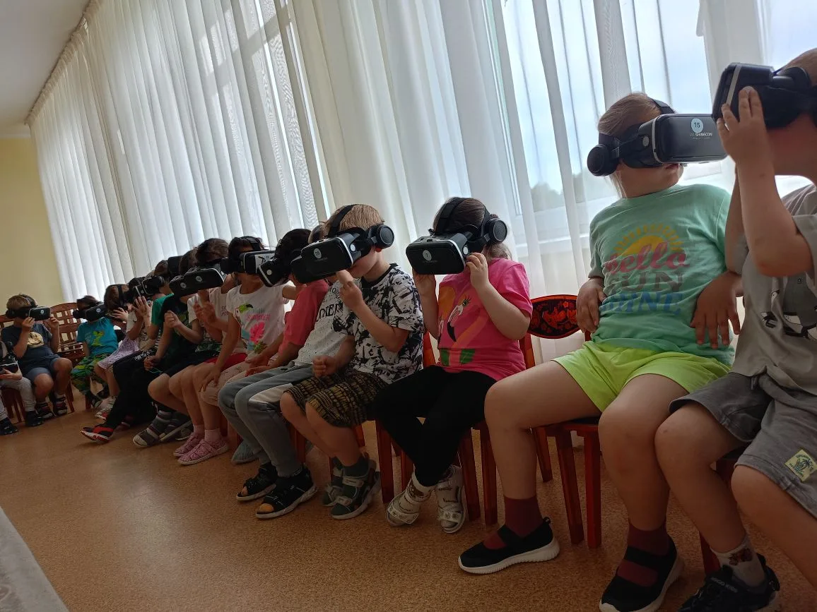 Наука рядом: как мы погрузились в мир дикой природы через VR-очки

Сегодня наш детский сад превратил