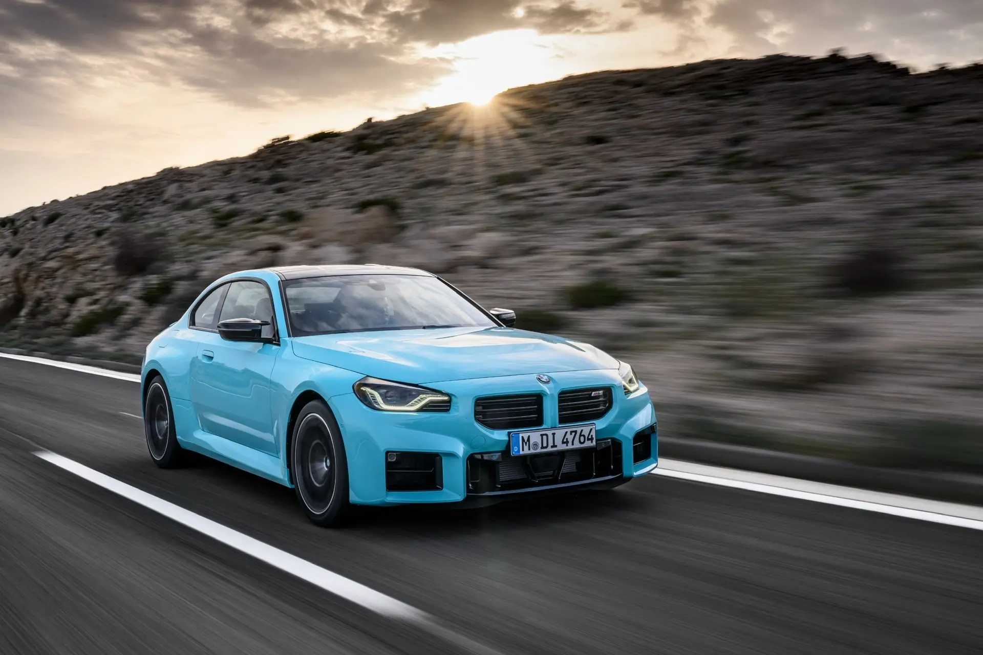 🏁 BMW M официально представила новую версию BMW M2, которая впервые в истории модели будет оснащать