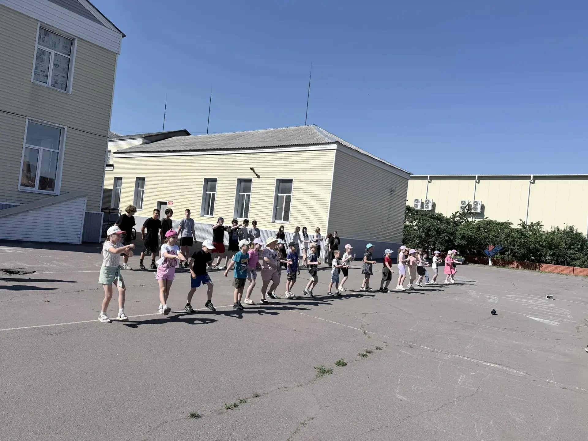 🚩 Восьмой день в лагере труда и отдыха «Импульс»: «Труд облагораживает, а у нас ещё и веселит!»
При