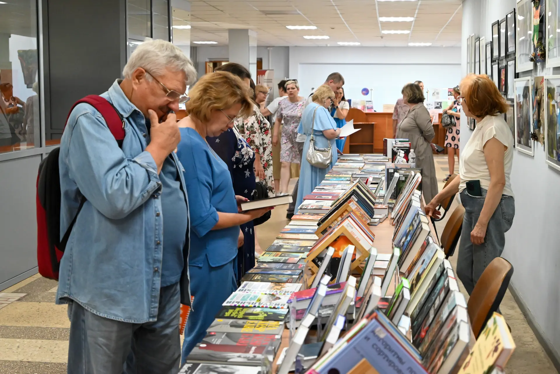 📚 В Тульской области стартовал VII книжный фестиваль «Тульский библиогид»

11 июня в областной науч