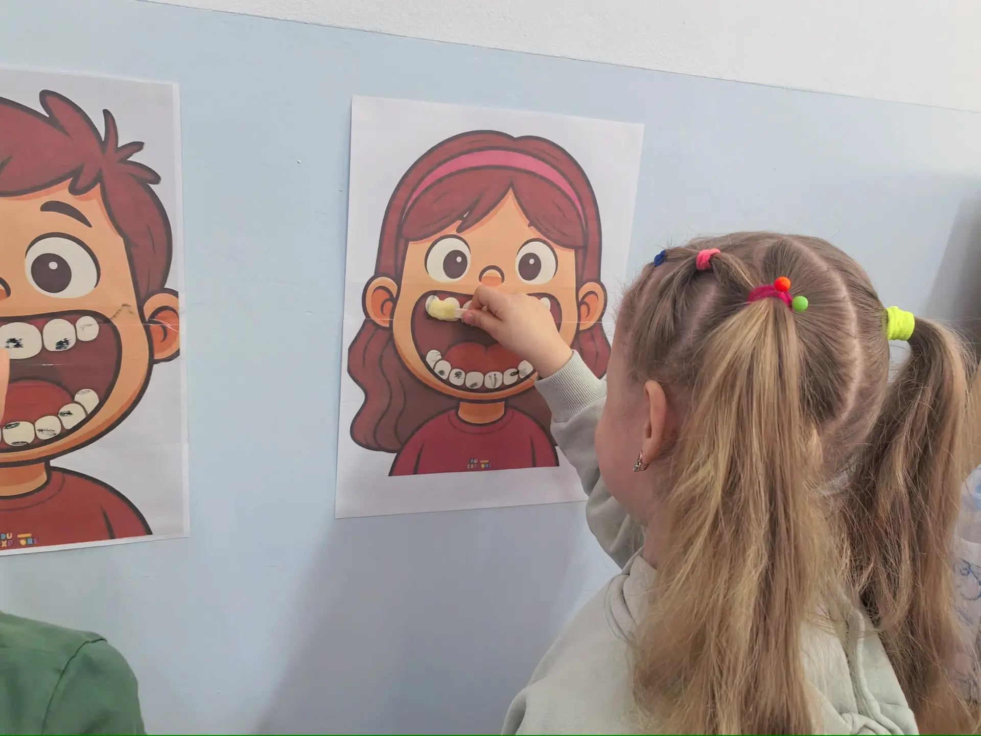 🦷 Сегодня дети старшей группы в рамках Федерального проекта «Санитарный щит» закрепили, как правиль