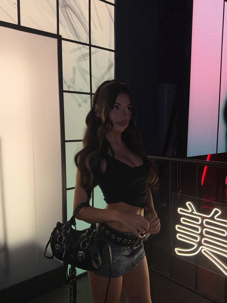 😊🥰😍