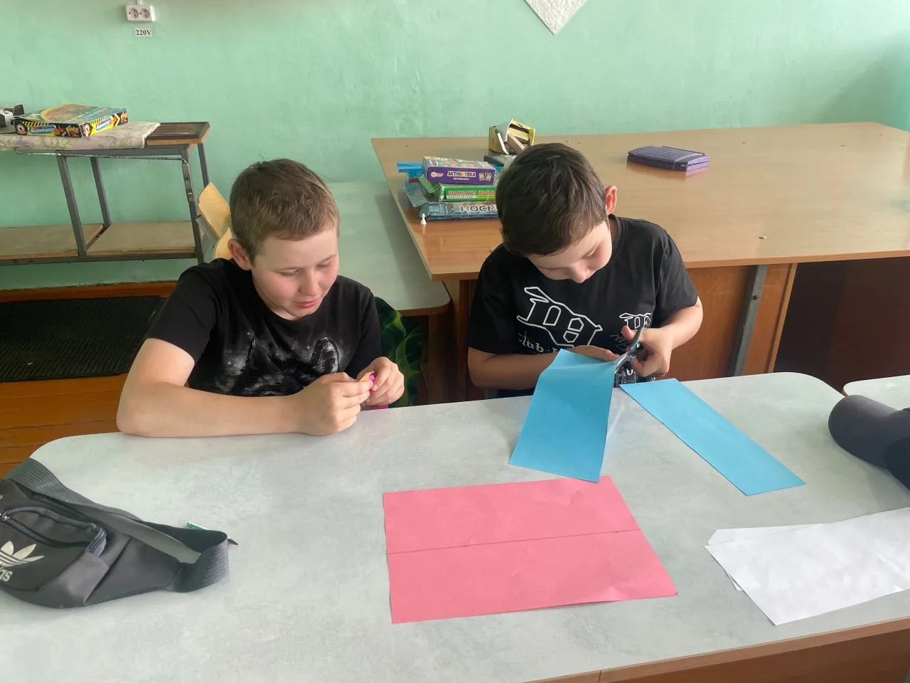 🪟Окна России 🇷🇺

Воспитанники пришкольного лагеря 
«В гостях у сказки» присоединились к Всероссий