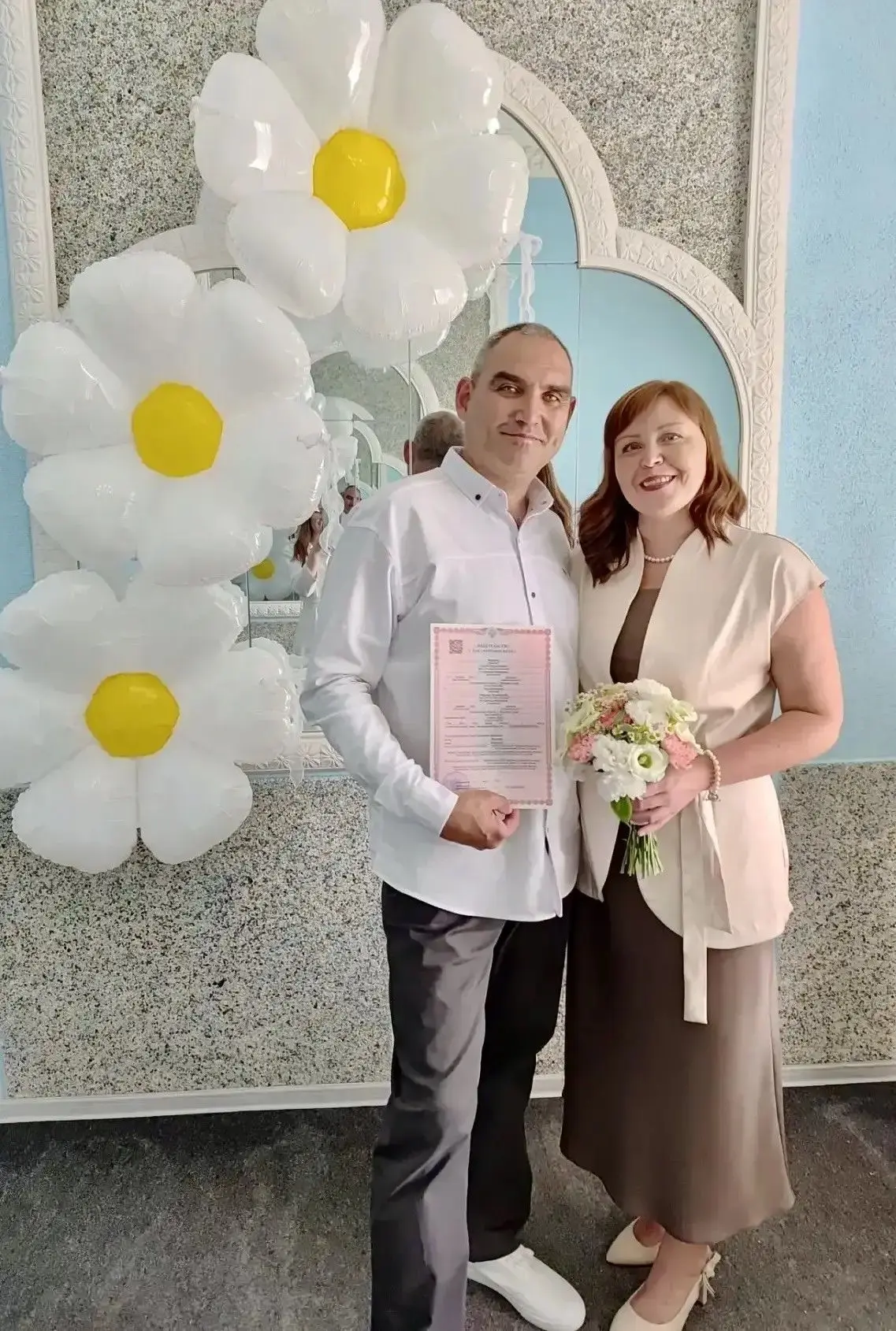 ❤️❤️Две салдинские супружеские пары зарегистрировали свой брак в День семьи любви и верности 

8 июл