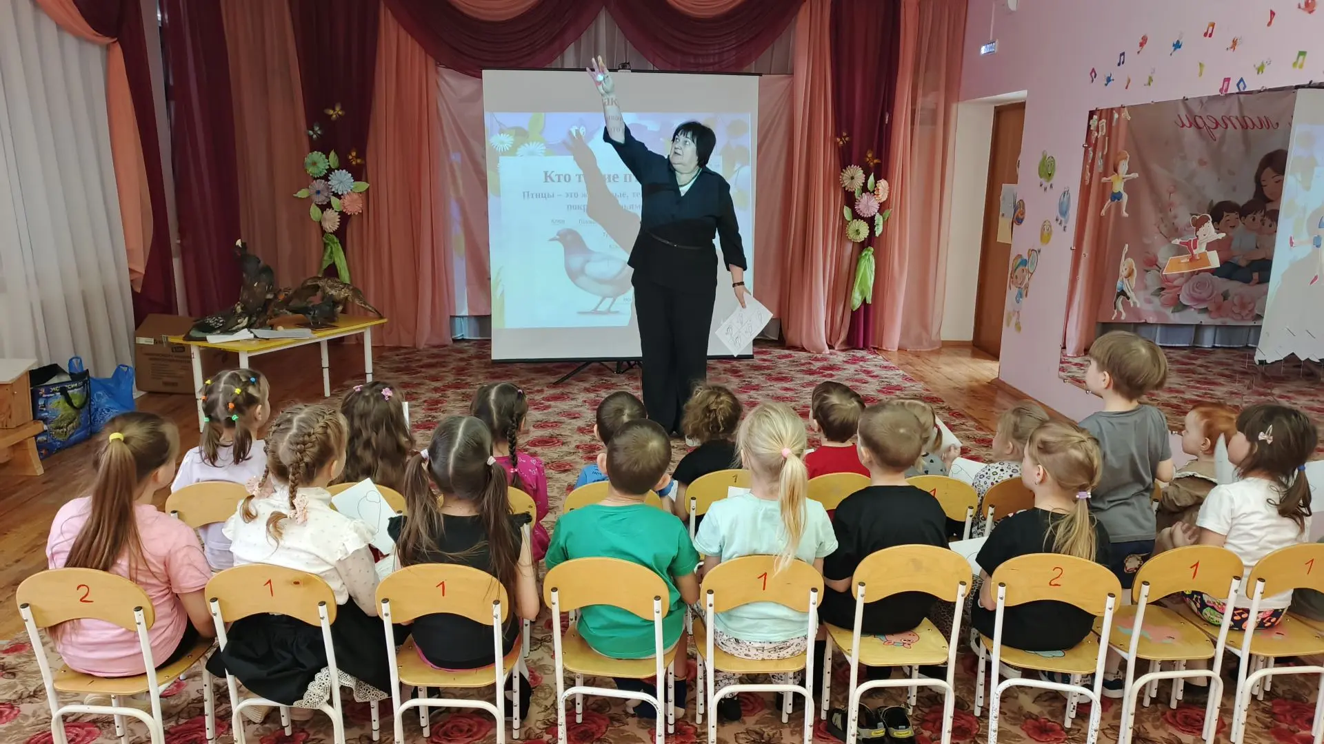 Сегодня у нас в гостях побывали гости из музея истории и культуры Камбарского района. Сотрудники муз