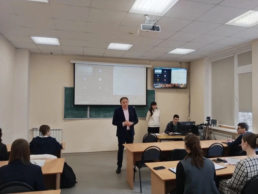 🔬В  ХТИ БГТУ им. В.Г. Шухова состоялась научно-практическая конференция «Молодые исследователи» для